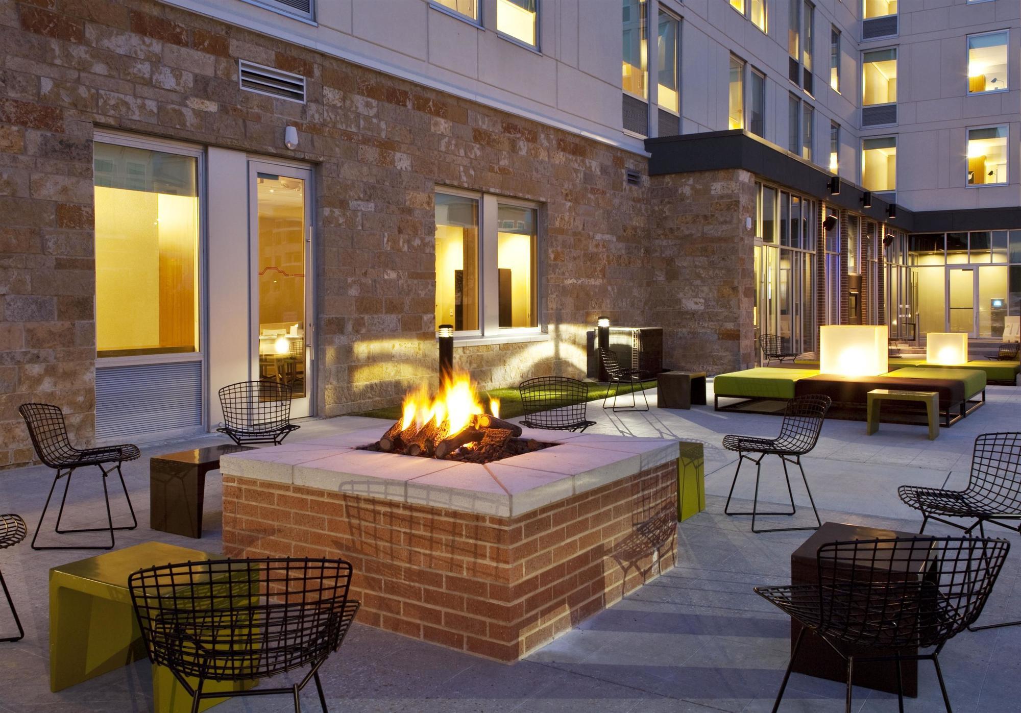 Aloft Hotel Frisco Exterior foto